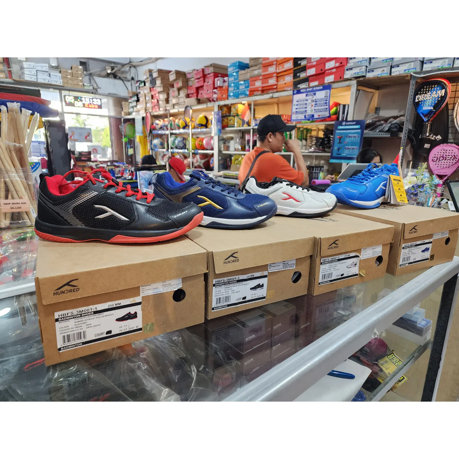 [9.9 Mega] Sepatu Hundred Court PROMO KHUSUS MEGA SPORTS 3